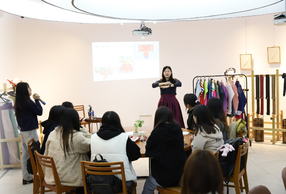 한국문화, 한복, 댕기 등에 대해 설명하기