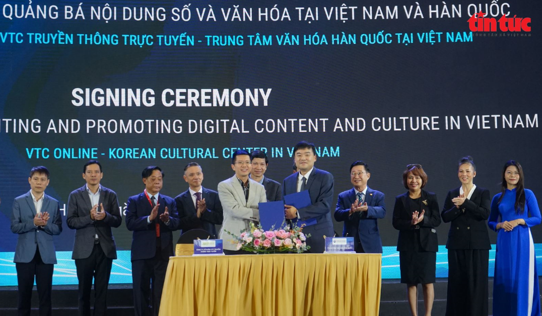 주베트남한국문화원과 VTC온라인은 한국과 베트남에서 디지털 콘텐츠 및 문화 콘텐츠 관련 행사, 제품, 서비스 홍보 활동 촉진 및 지원을 위한 업무협약서 체결
