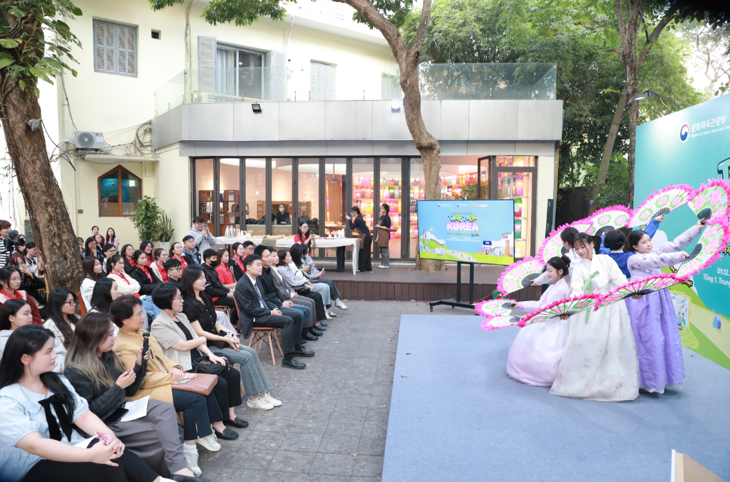 부채춤&nbsp;공연