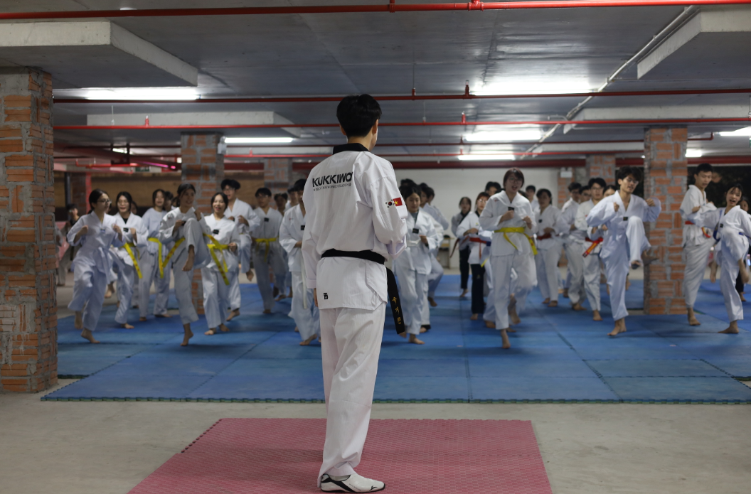 연습하기 시작한다