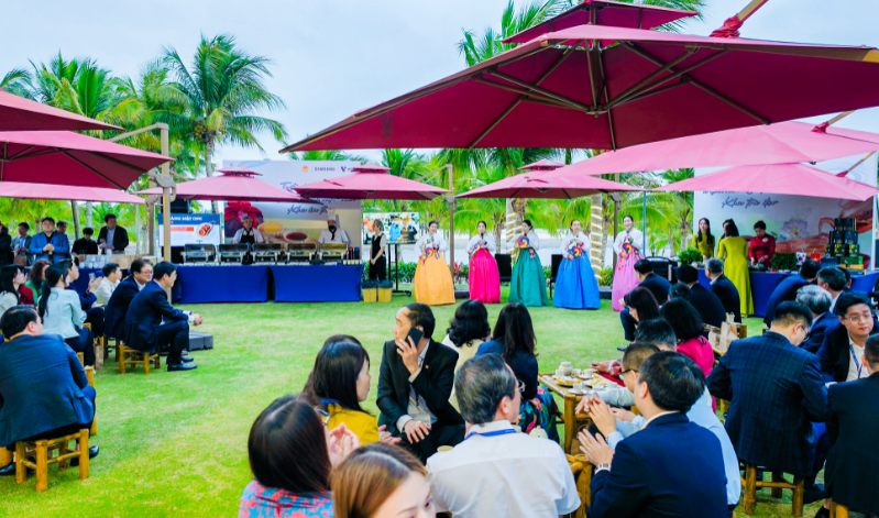 특별 민요 공연