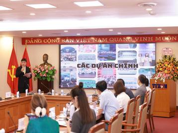 TỌA ĐÀM "ĐỊNH VỊ VIỆT NAM" TRUYỀN THÔNG QUẢNG BÁ HÌNH ẢNH QUỐC GIA TRONG KỶ NGUYÊN MỚI